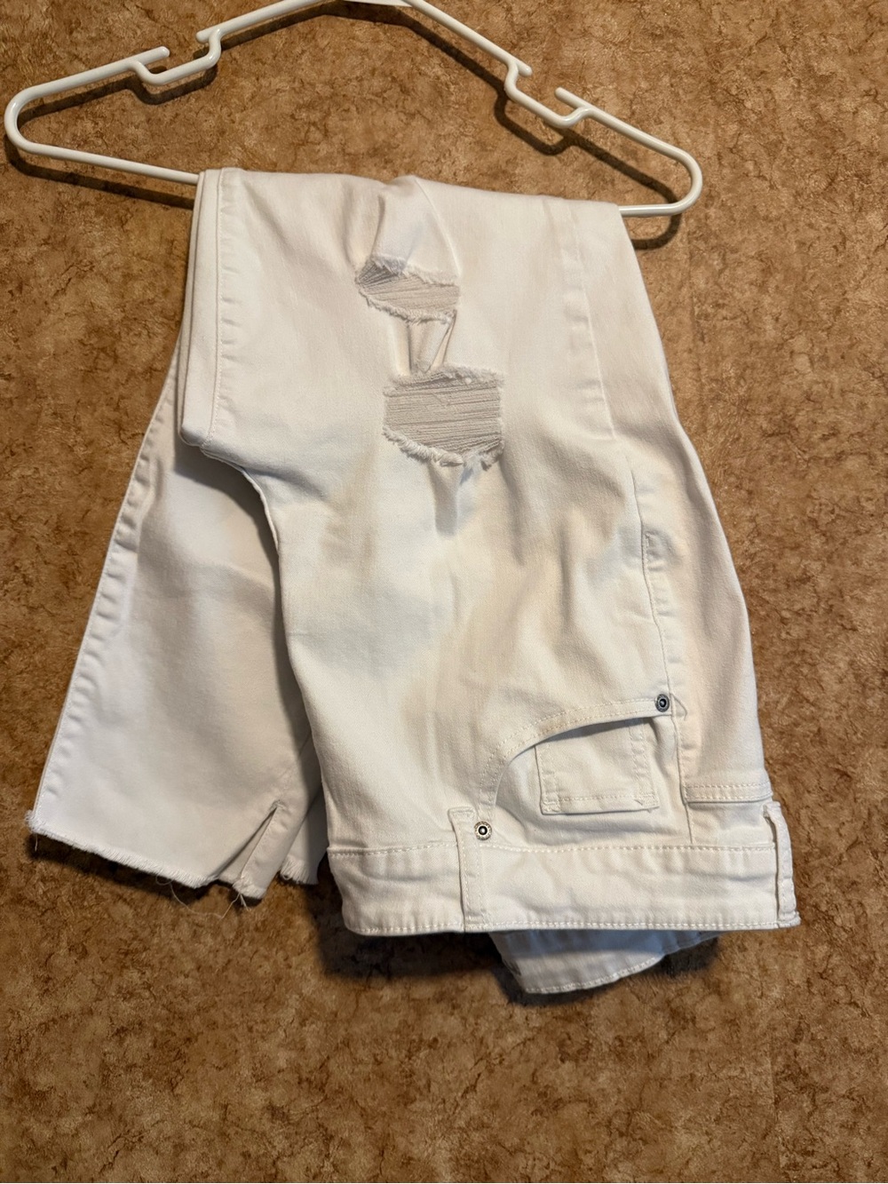 Maurices White High-Rise Denim cropped Jeans
